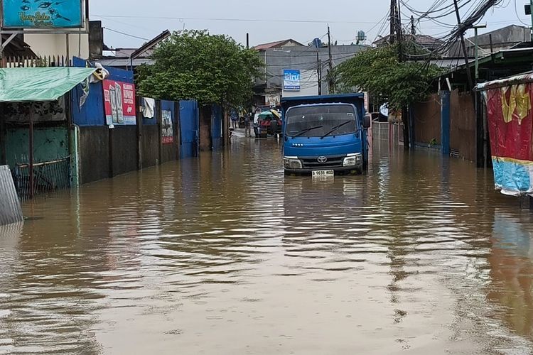 Hujan Deras dan Banjir Jakarta, Simak Daftar Ruas Jalan yang Tergenang