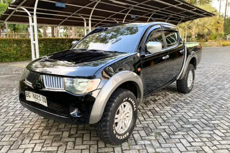 Harga Double Cabin Bekas November 2025, Triton mulai Rp 147 Juta