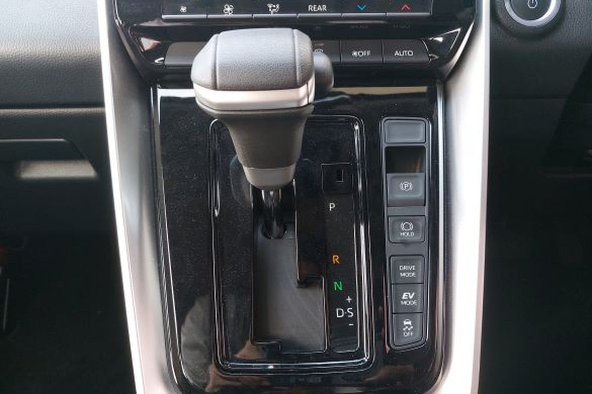 Biaya Perbaikan Transmisi Mobil Hybrid Lebih Mahal dari Konvensional