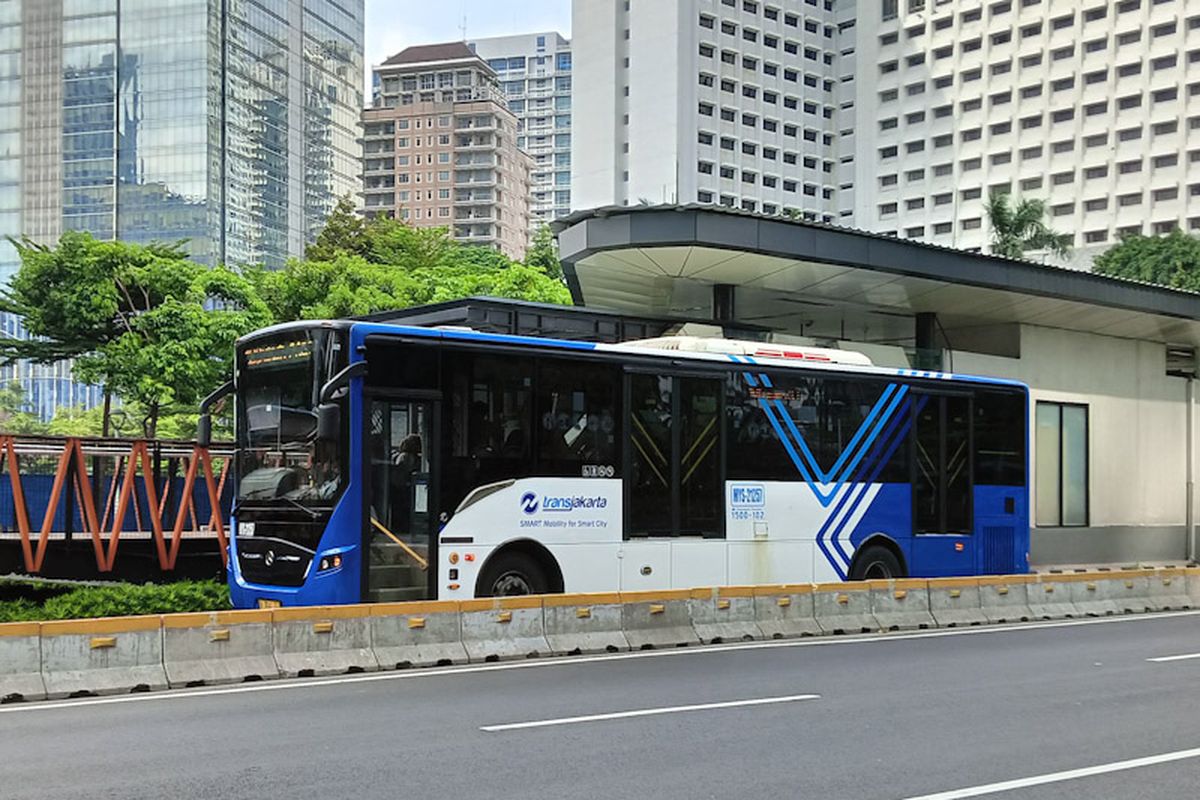 Info Pengalihan Rute Bus Transjakarta Imbas Demo di DPR, Cek Daftarnya