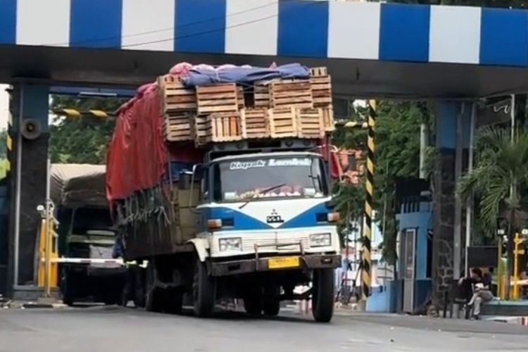 Mengatasi Truk ODOL: Urgensi Pembubaran Jembatan Timbang di Indonesia