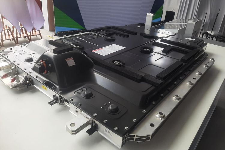 Baterai Mobil Listrik Makin Murah, Saingi Mobil Bensin