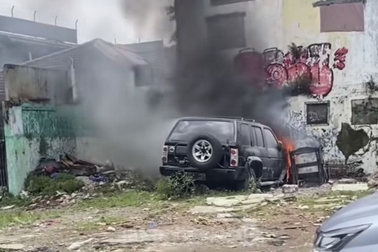 Kenali Gejala Korsleting Listrik di Mobil untuk Cegah Kebakaran