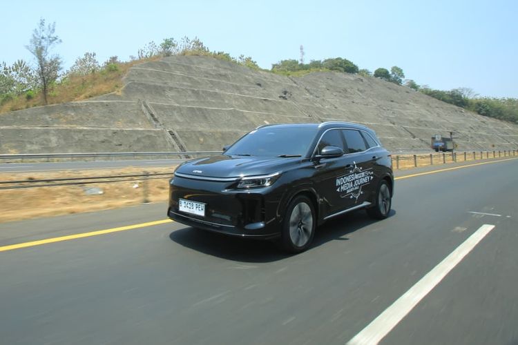 Merasakan Konsep Dual-Energy DFSK E5 Plus Jakarta-Bali