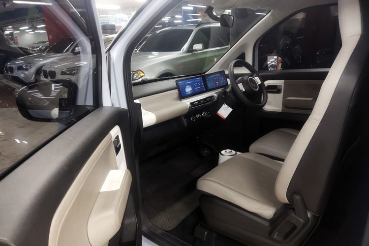 Perang Harga Mobil Listrik dan Efeknya pada Pasar Mobil Bekas