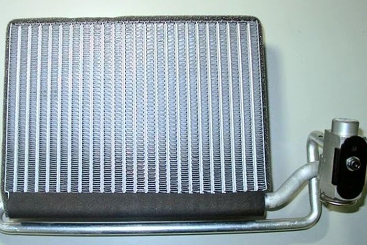 Mengenal Evaporator pada Sistem AC Mobil