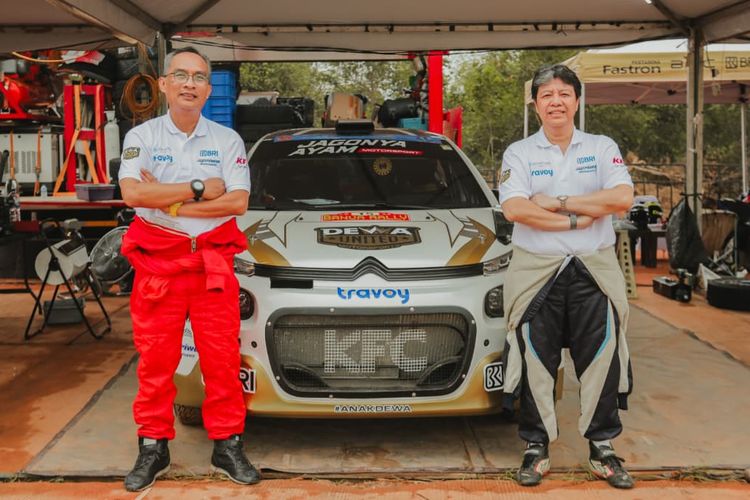 Drama Kejurnas Rally: Mobil Rudy SL Mogok Hingga Didorong Co-Driver