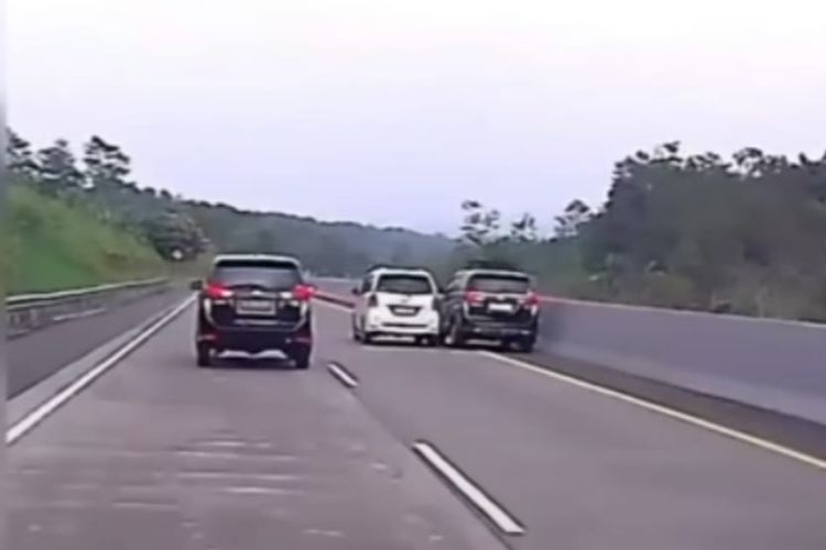 Perilaku Pengemudi Indonesia: Mengatasi Mindset Jelek di Jalan