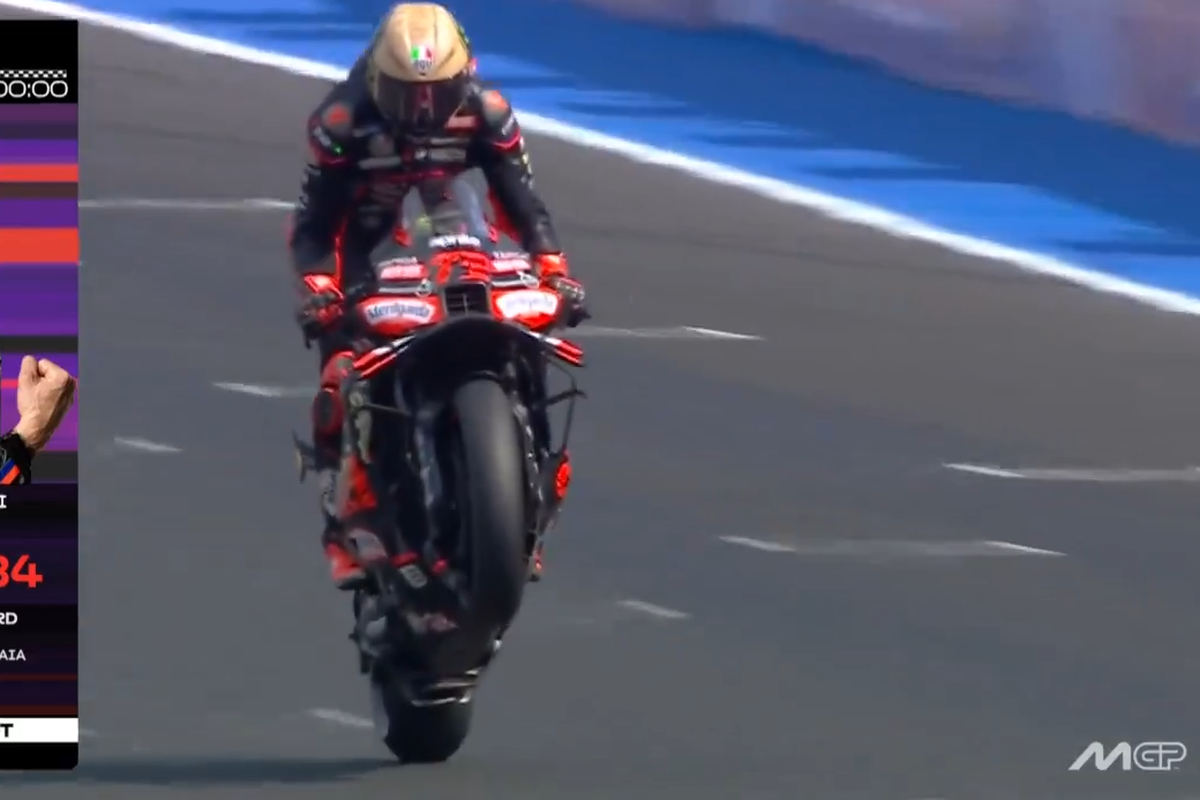 Hasil Sprint Race MotoGP San Marino 2025: Bezzecchi Juara, Marc Marquez Crash