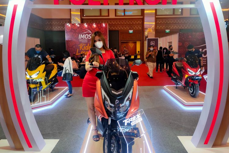 Kehadiran Motor Listrik Wanita Polytron, Gantikan Fox-S