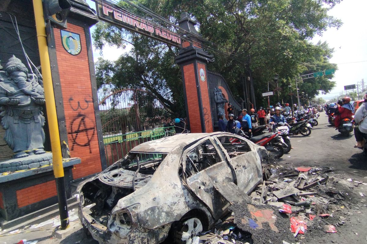 Syarat Asuransi Diterima jika Mobil Jadi Korban Amuk Massa
