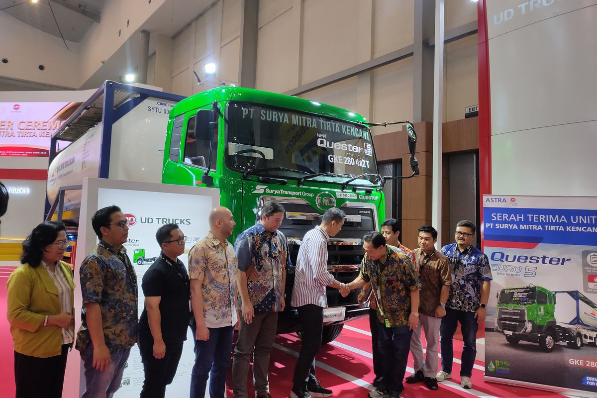 Serah Terima Truk UD Trucks di GIIAS 2025: Inovasi untuk Transportasi