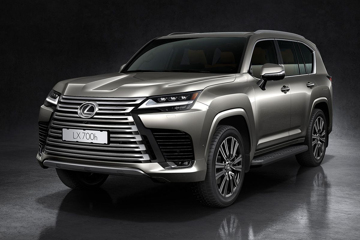 Lexus LX 700h: Mobil Hybrid Tangguh untuk Off-Road di GIIAS 2025