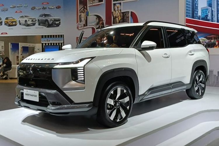Mitsubishi Kantongi 1.975 Unit Pemesanan di GJAW 2025