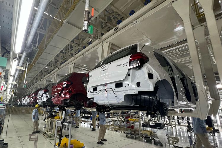 Alasan Daihatsu Belum Produksi Rocky Hybrid di Indonesia