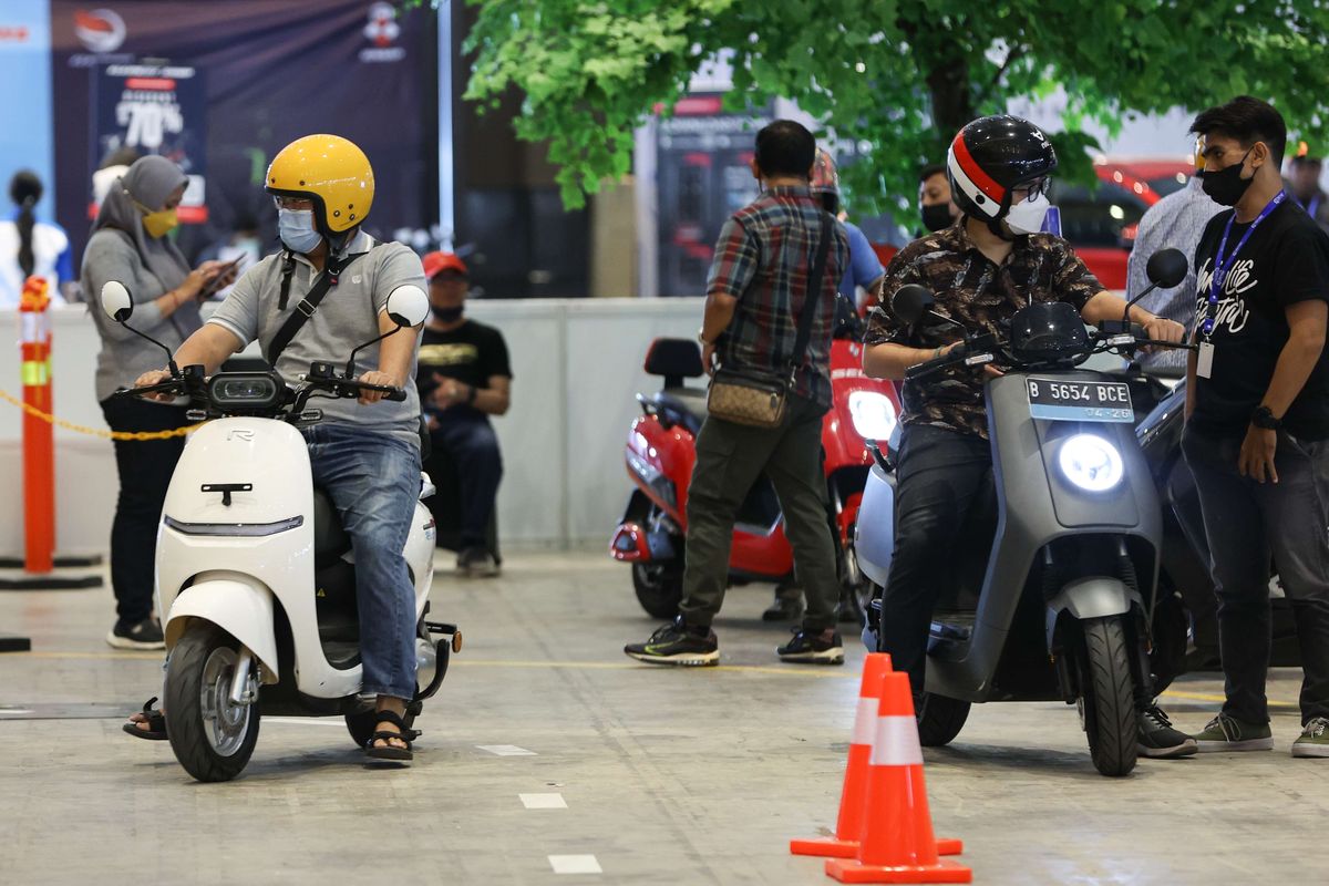 Jadwal dan Harga Tiket Pameran Kendaraan Listrik PEVS 2025