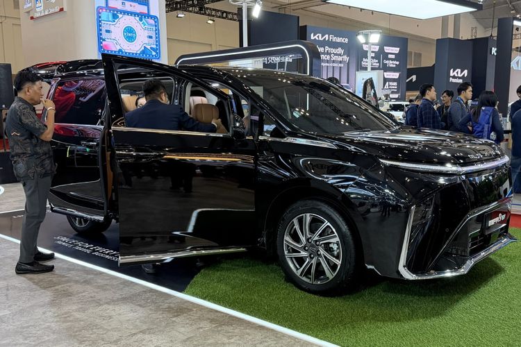 MPV Listrik Ini Tawarkan Kenyamanan dan Teknologi Canggih