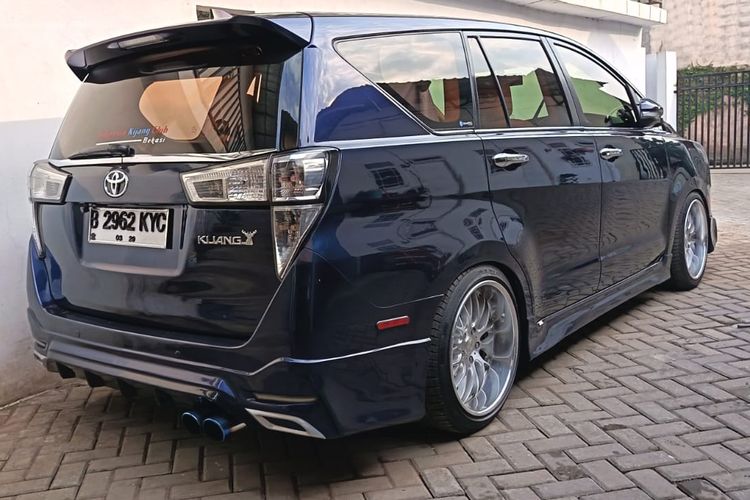 Kijang Innova Reborn Disulap Jadi Clean Racing, Habis Rp 100 Jutaan