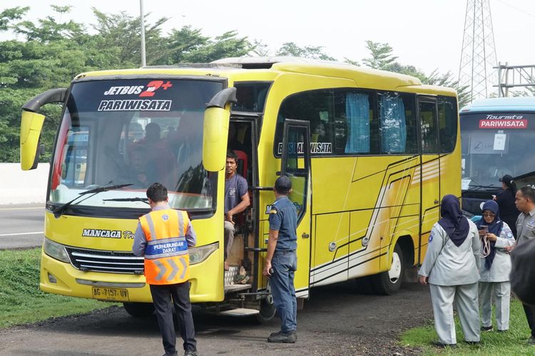 Libur Panjang, Kemenhub Temukan 13 Bus Tak Laik Jalan di Tol Jagorawi