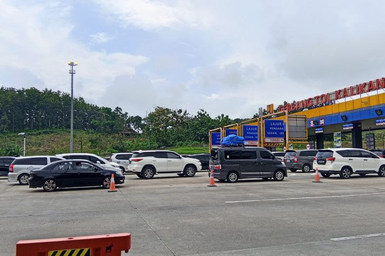 Update: Arus Balik Natal dari Trans-Jawa yang Lintasi GT Cikampek Naik