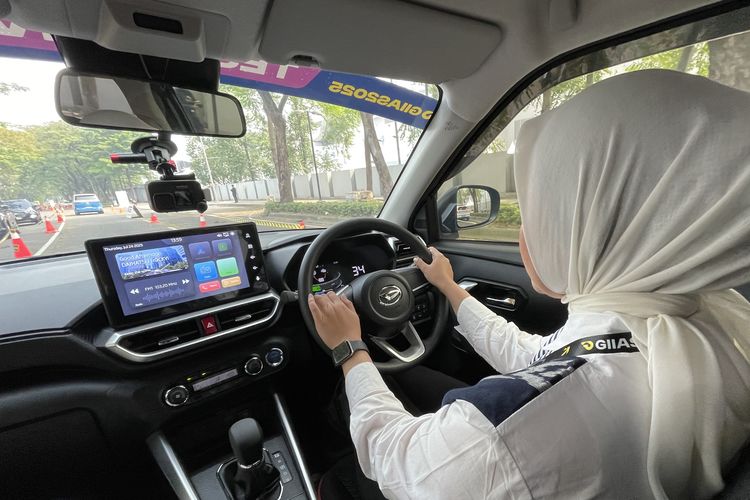 Pengalaman Menjajal Daihatsu Rocky e-Smart Hybrid di GIIAS 2025