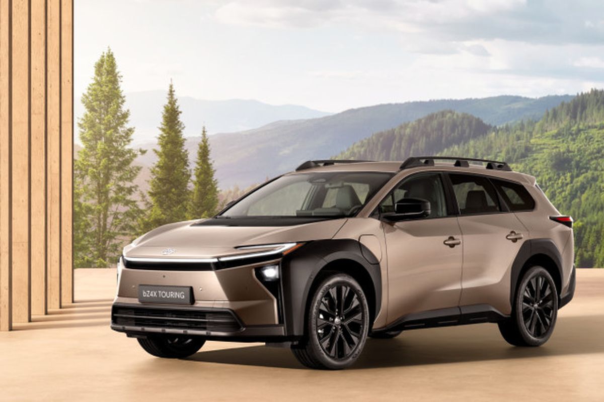 Toyota, Touring, Mengenal Toyota bZ4X Touring: SUV Listrik Kapasitas Kabin Maksimal
