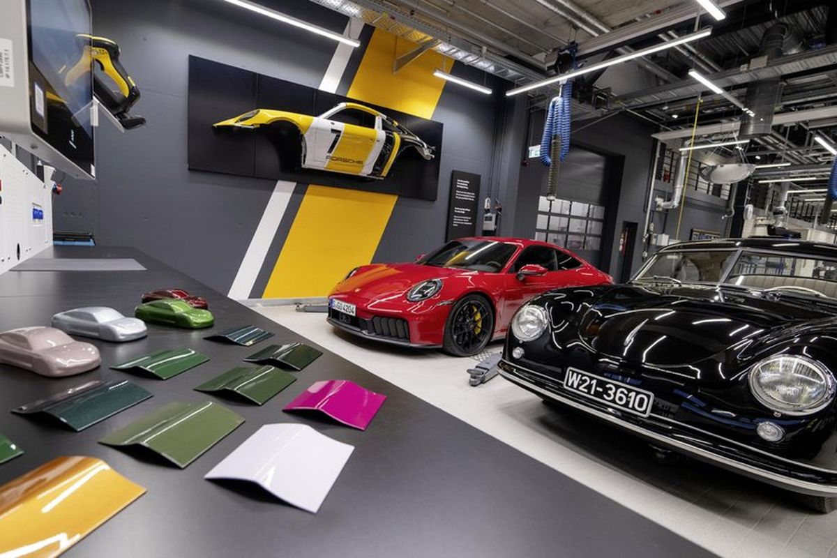 Porsche, Porsche Laporkan Penurunan Pendapatan di Awal 2025