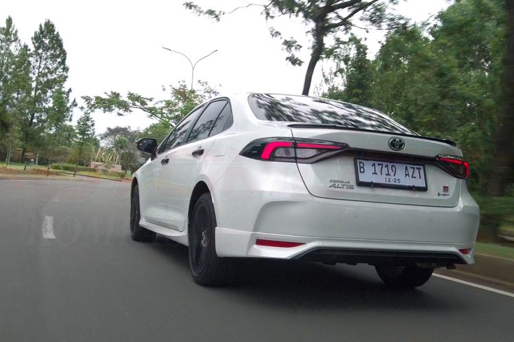 Menghitung Cost of Ownership Toyota Corolla Altis GR HEV