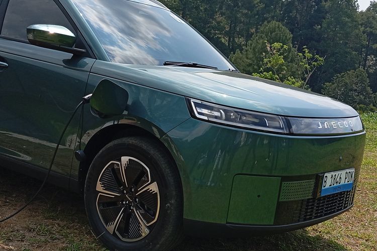 Minim Tombol Fisik, Jaecoo J5 EV Andalkan Head Unit dan Perintah Suara