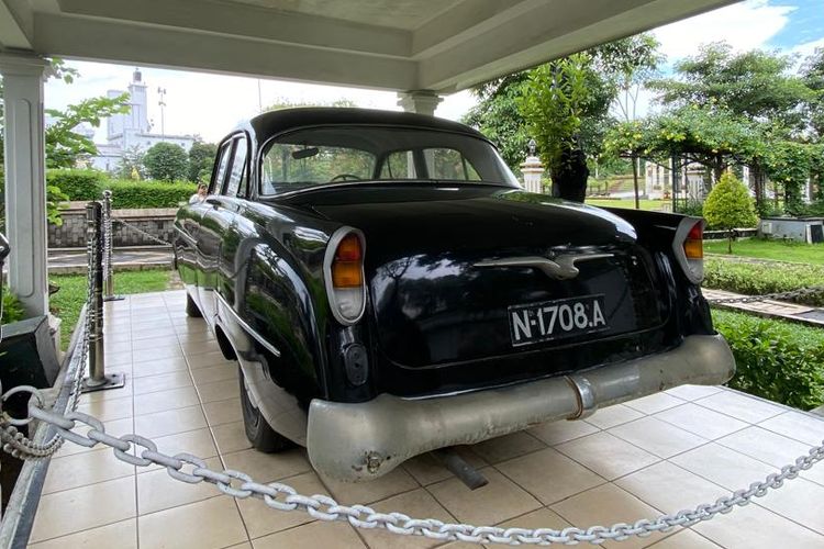 Opel Kapitan, Mobil Bung Tomo Sang Orator Pembakar Semangat