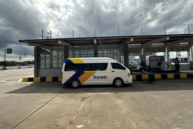 DAMRI Hadirkan Bus Khusus Pedagang dan Petani