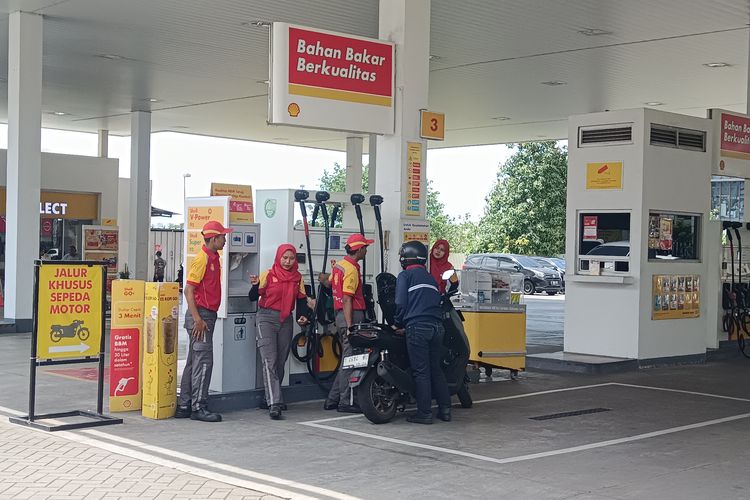 BBM Sudah Tersedia Lagi, SPBU Shell MT Haryono Kembali Beroperasi Tanpa Antrian