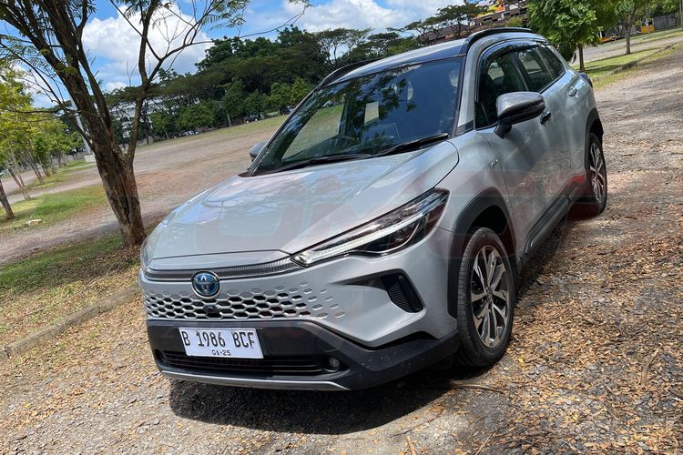 Corolla Cross Hybrid Bersolek, Tampil Futuristik ala EV Look