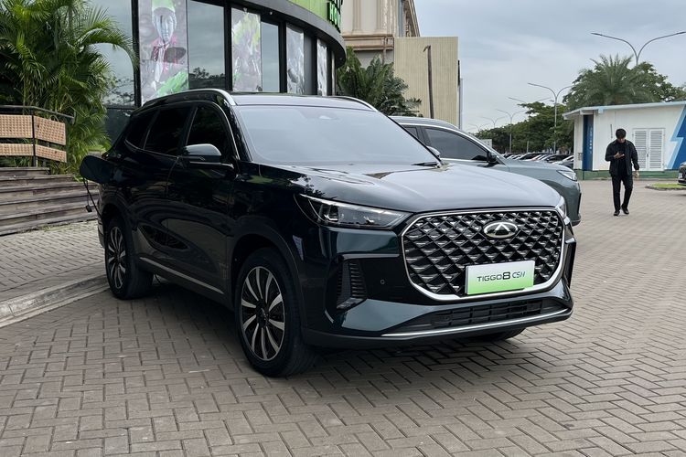 Curhat Pengguna Tiggo 8 CSH: Jarang Isi Bensin, Drama Ban Pecah di Tol