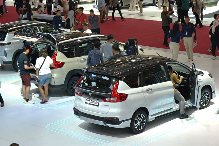 Panduan Beli Mobil Baru di GIIAS: dari Test Drive hingga Cek Odometer