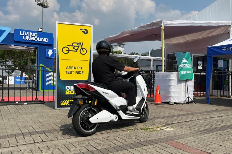 Hari Terakhir GIIAS 2025, Simak Harga Tiketnya