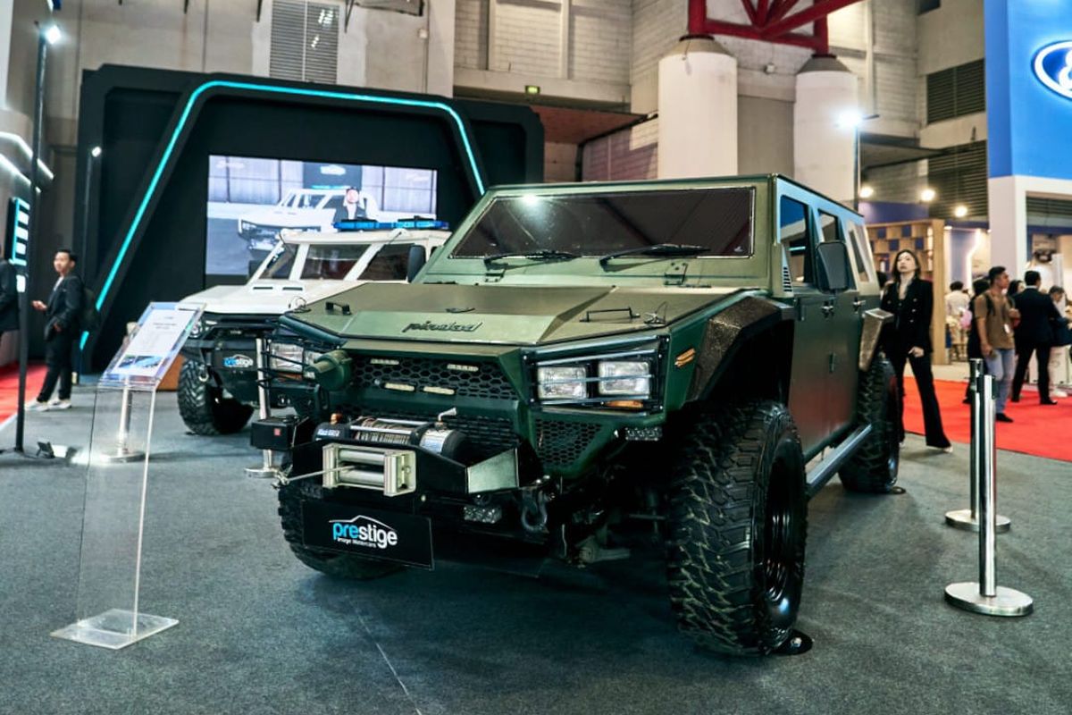 Prestige Pamerkan Pindad Maung MV1 dan MV2 4x4 di IIMS 2026