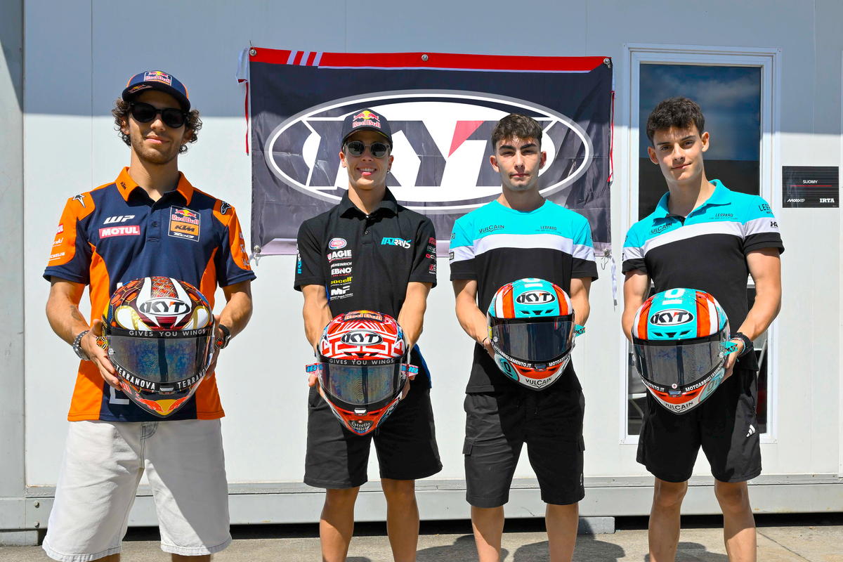 MotoGP, Helm Pebalap Spesial Motif Batik di MotoGP Indonesia