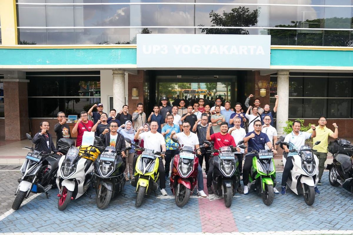 6 Motor Listrik Alva Tuntaskan Touring Jakarta-Bali