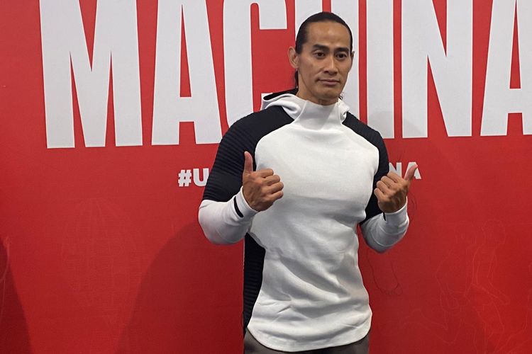 Ade Rai Soal Mobil Listrik: Sabar Dulu