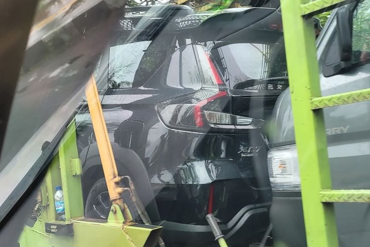 Ada Suzuki XL7 Hybrid Alpha Kuro, XL7 Model Lama Diskon Puluhan Juta