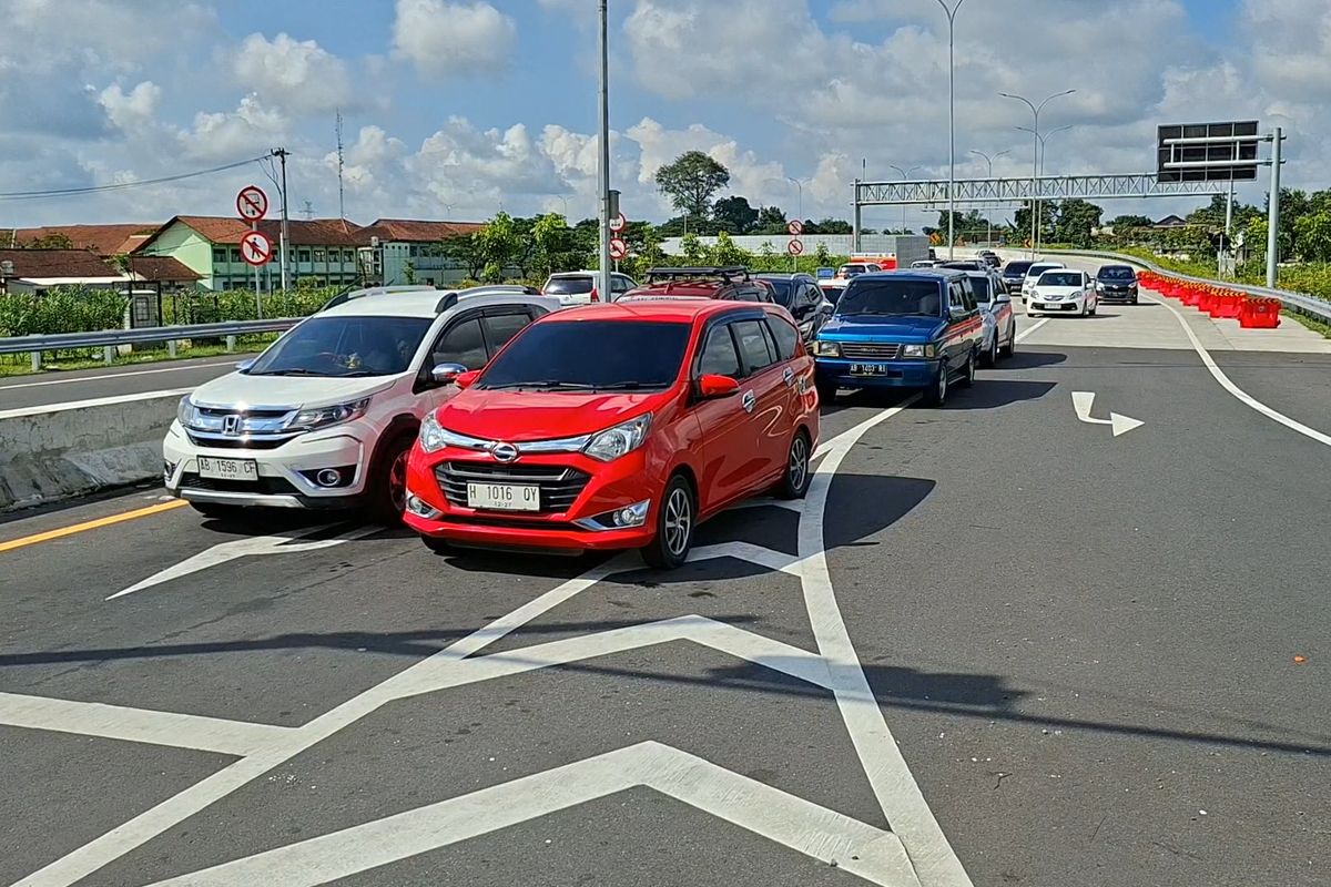 Antisipasi Kemacetan Panjang, Tol Solo-Yogya Dialihkan Bertahap