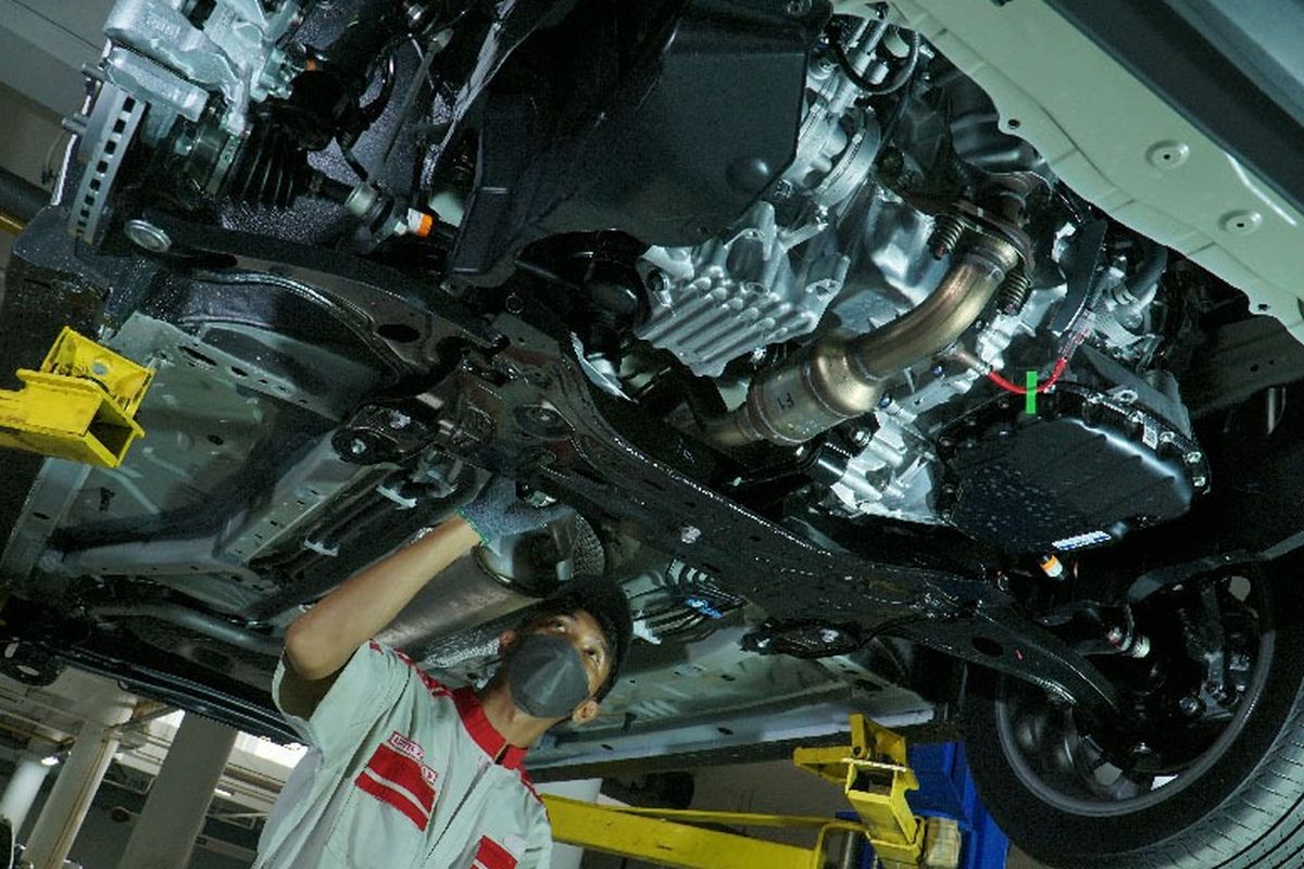 Usai Mudik, Jangan Abaikan Pengecekan 4 Cairan Penting di Mobil