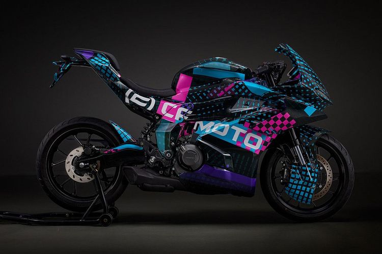 Siap Tantang CBR250RR, Paten CFMoto 250SR-R Dua Silinder Bocor