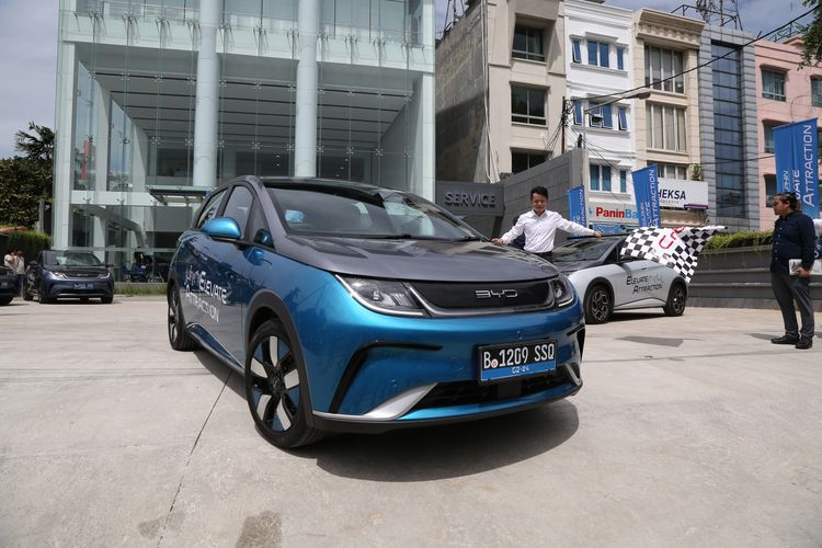 Mobil Listrik Bekas: Layak Dibeli atau Sebaiknya Baru Sekalian?