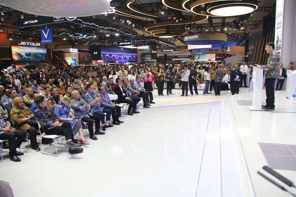 Perusahaan Pembiayaan Tebar Promo Kredit Mobil di GIIAS 2026