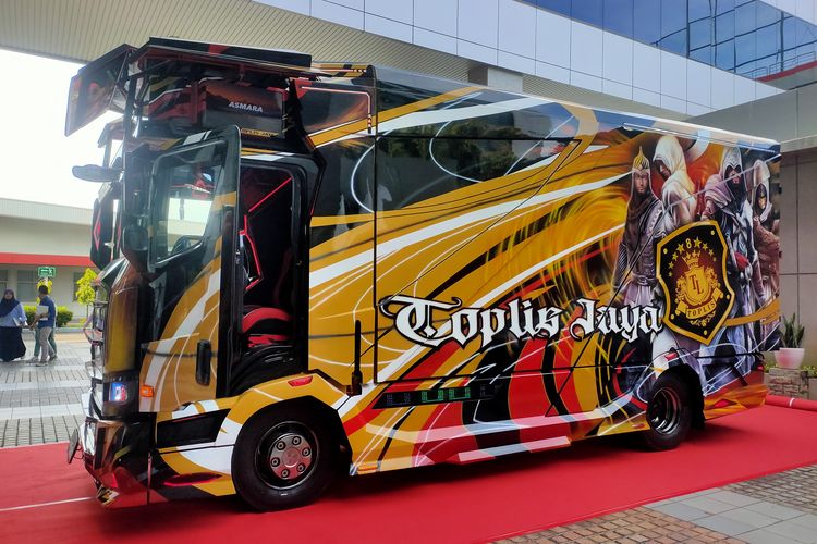 Modifikasi Ekstrem Truk Fuso Canter, Hanya untuk Kontes