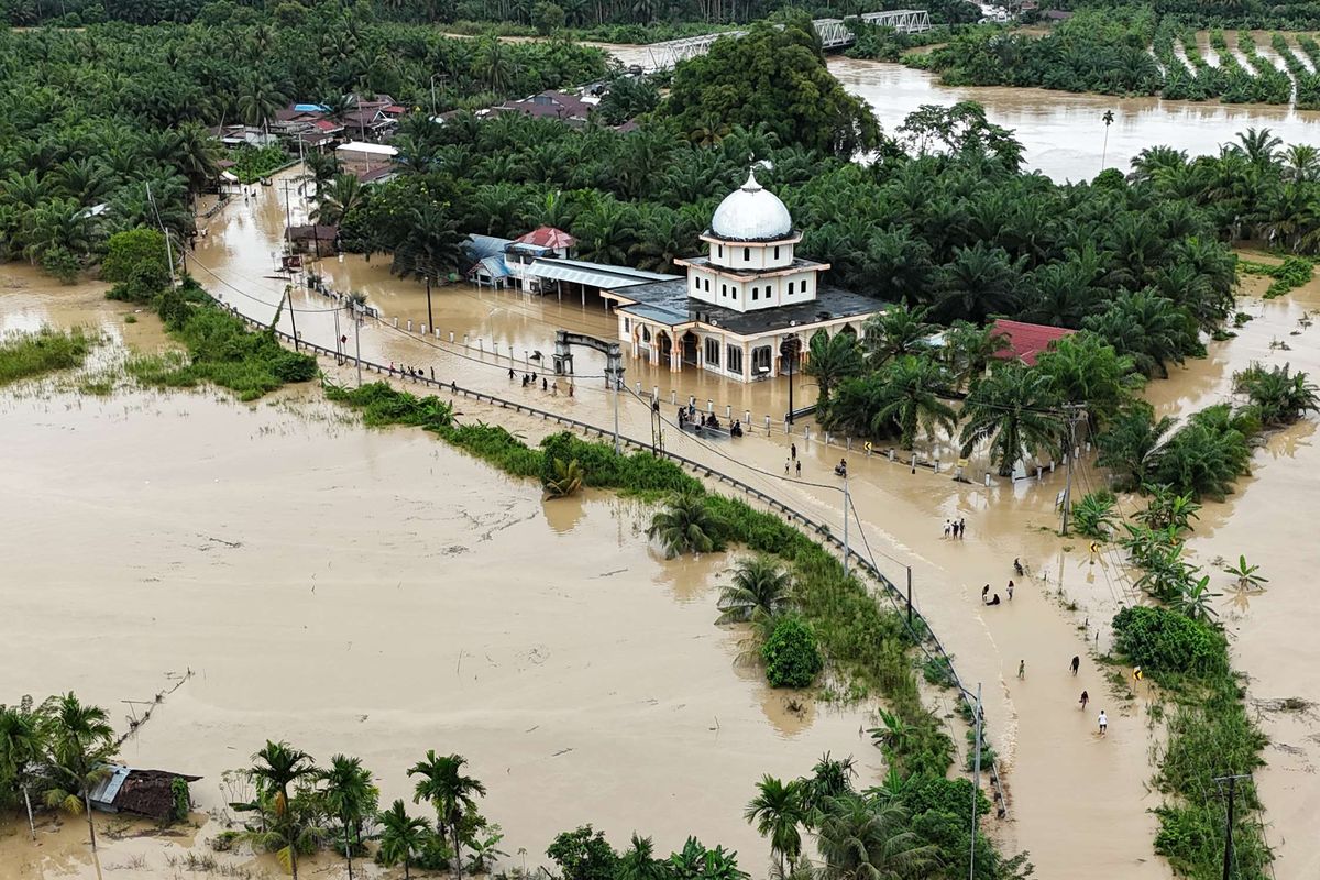 Asuransi Siap Tangani Klaim Mobil Banjir dan Longsor di Sumatera