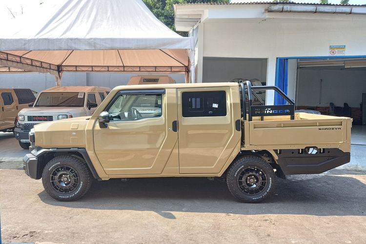 Menjelajahi Toyota Rangga Double Cabin di GIIAS 2025