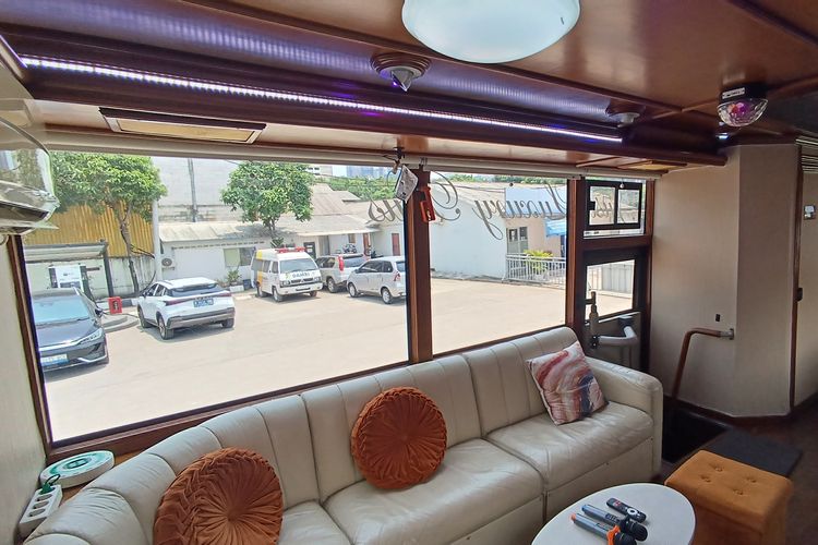 DAMRI Party Bus: Mewah dengan Ruang Khusus, Sewa mulai Rp 4 Jutaan